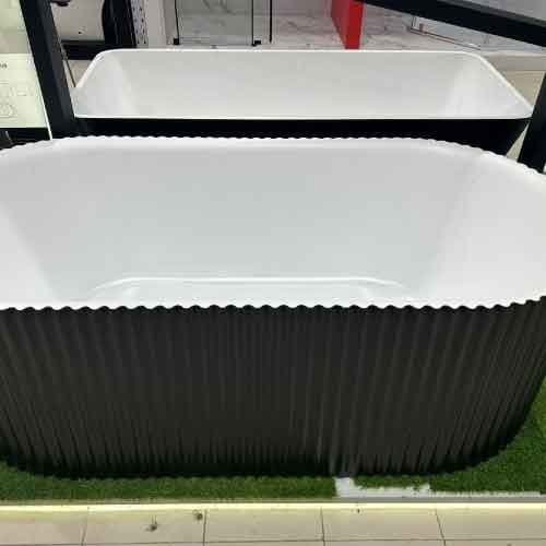 Bathtub AcryLux Standar Ceramax RINELE 1869LR-17 OV White
